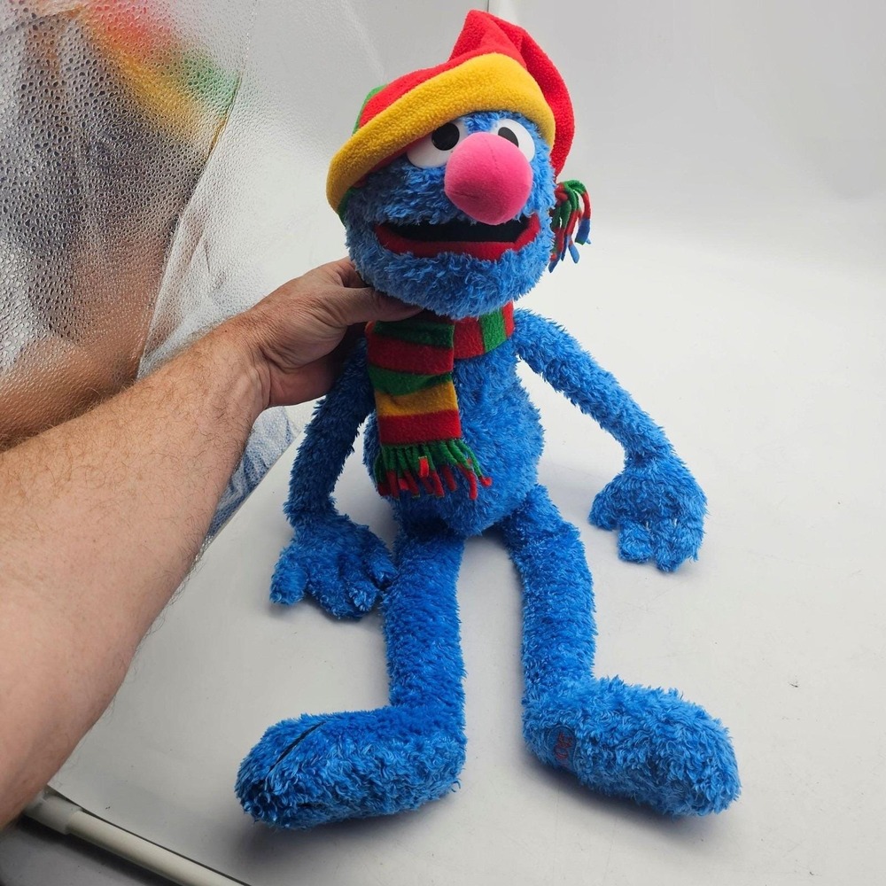 Sesame Workshop Grover Plush Stuffed Toy Large Blue Winter Hat Scarf 2004 Cute
